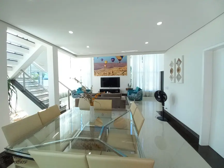 Casa com 4 quartos à venda, 330m2 em Peruibe - SP - imagem 5 Foto 5 de Casa com 4 quartos à venda, 330m2 em Peruibe - SP