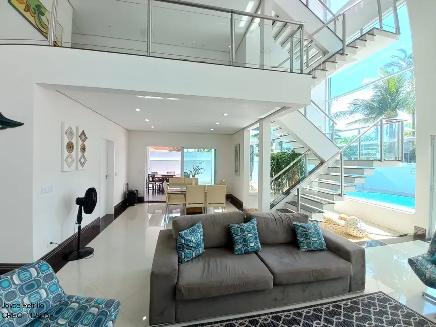 Casa com 4 quartos à venda, 330m2 em Peruibe - SP - imagem 4 Foto 4 de Casa com 4 quartos à venda, 330m2 em Peruibe - SP