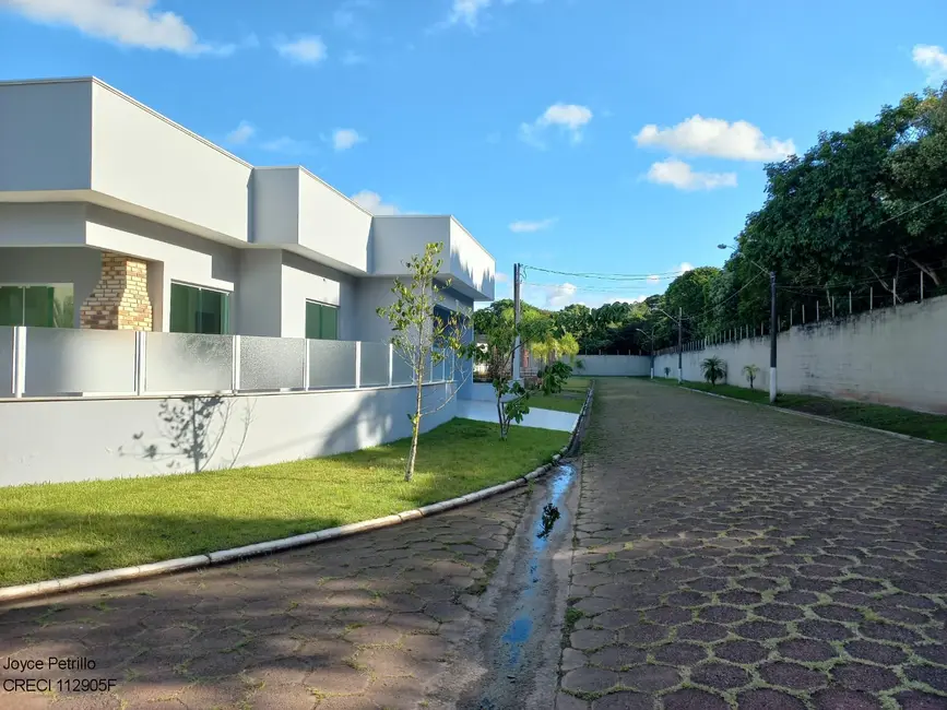 Casa com 4 quartos à venda, 140m2 em Peruibe - SP - imagem 3 Foto 3 de Casa com 4 quartos à venda, 140m2 em Peruibe - SP