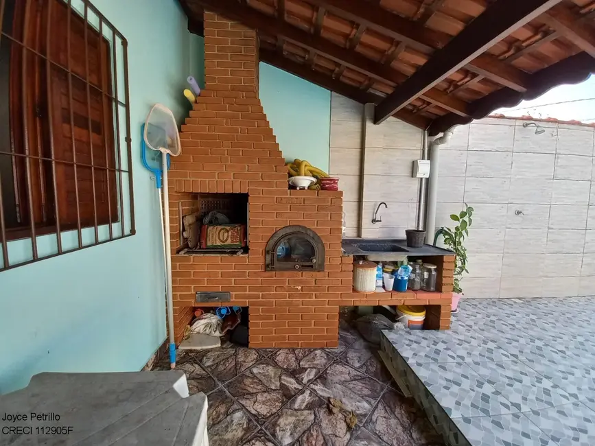 Foto 3 de Casa com 3 quartos para alugar, 150m2 em Peruibe - SP