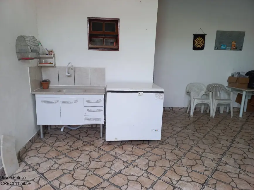 Foto 8 de Casa com 3 quartos para alugar, 150m2 em Peruibe - SP