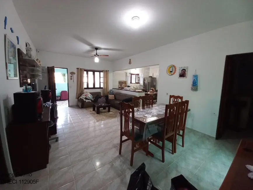 Foto 5 de Casa com 3 quartos para alugar, 150m2 em Peruibe - SP