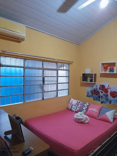 Casa com 2 quartos à venda, 100m2 em Peruibe - SP - imagem 5 Foto 5 de Casa com 2 quartos à venda, 100m2 em Peruibe - SP