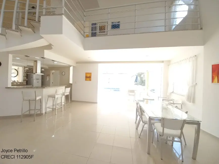 Casa de Condomínio com 4 quartos à venda, 322m2 em Peruibe - SP - imagem 7 Foto 7 de Casa de Condomínio com 4 quartos à venda, 322m2 em Peruibe - SP