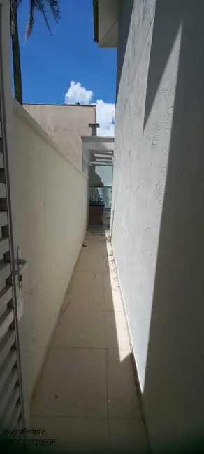 Casa com 3 quartos à venda, 199m2 em Peruibe - SP - imagem 4 Foto 4 de Casa com 3 quartos à venda, 199m2 em Peruibe - SP