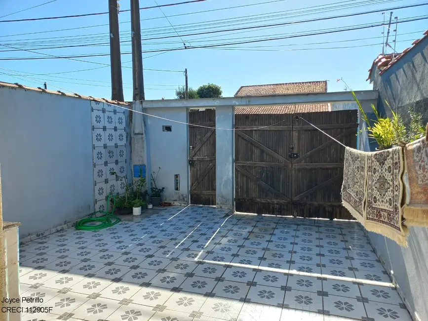 Foto 2 de Casa com 2 quartos à venda, 70m2 em Peruibe - SP