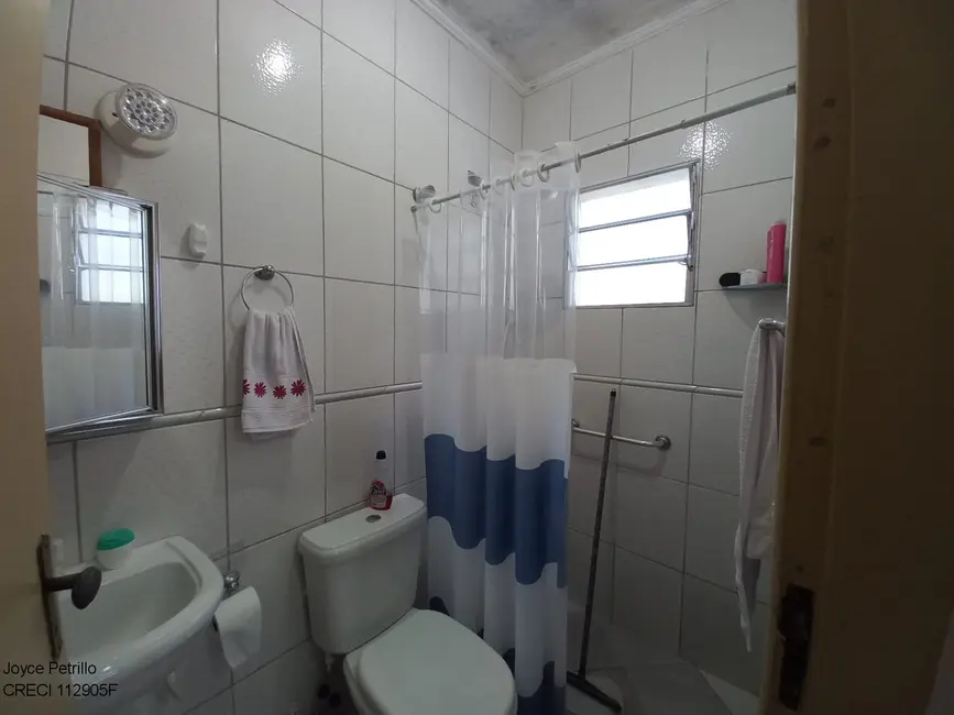 Foto 9 de Casa com 2 quartos à venda, 70m2 em Peruibe - SP