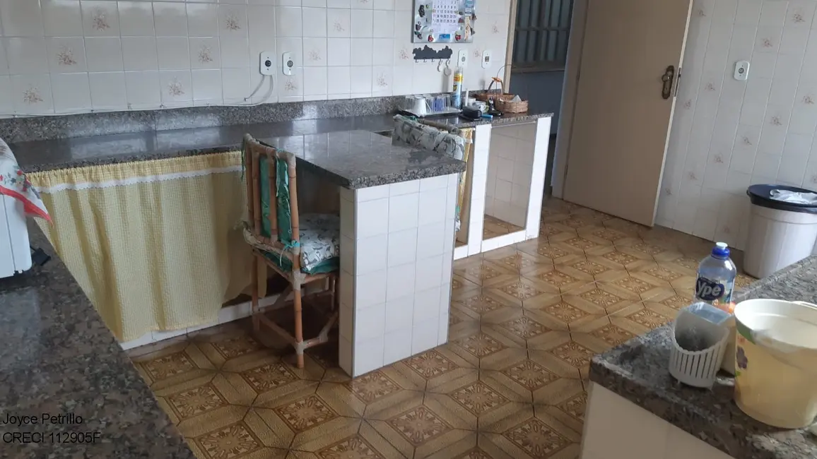 Apartamento com 3 quartos à venda, 339m2 em Peruibe - SP - imagem 8 Foto 8 de Apartamento com 3 quartos à venda, 339m2 em Peruibe - SP