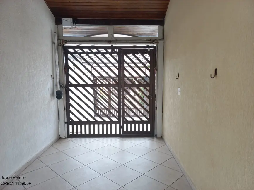 Casa com 6 quartos à venda, 260m2 em Peruibe - SP - imagem 3 Foto 3 de Casa com 6 quartos à venda, 260m2 em Peruibe - SP