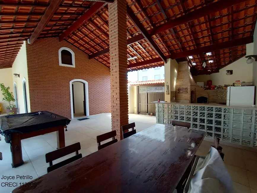 Casa com 4 quartos à venda, 300m2 em Peruibe - SP - imagem 3 Foto 3 de Casa com 4 quartos à venda, 300m2 em Peruibe - SP