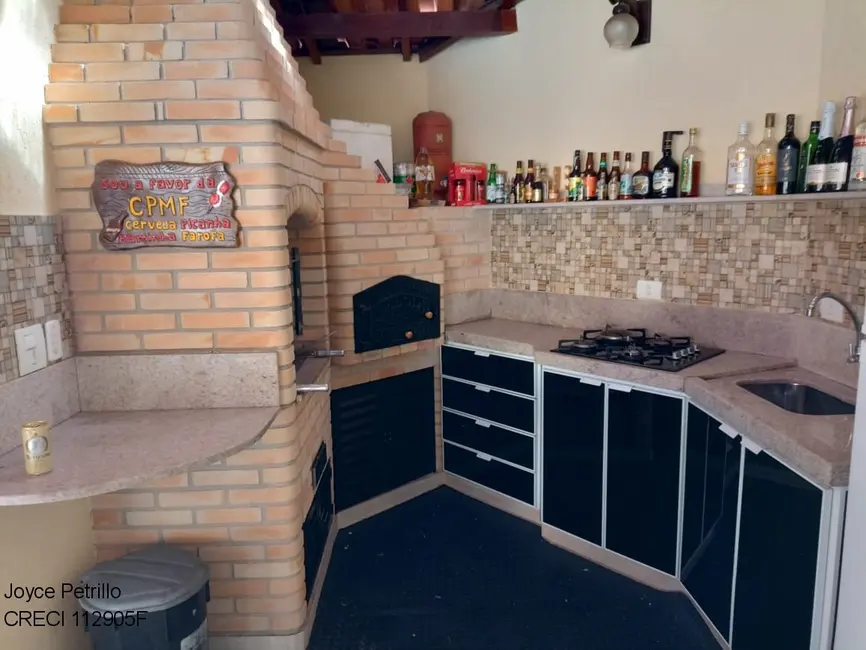 Casa com 4 quartos à venda, 300m2 em Peruibe - SP - imagem 2 Foto 2 de Casa com 4 quartos à venda, 300m2 em Peruibe - SP