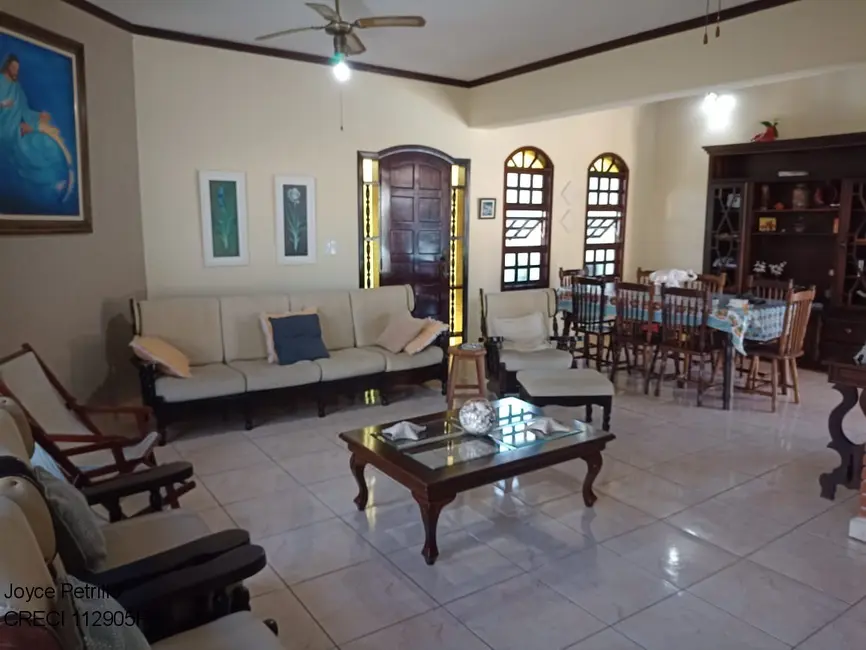 Casa com 4 quartos à venda, 300m2 em Peruibe - SP - imagem 7 Foto 7 de Casa com 4 quartos à venda, 300m2 em Peruibe - SP