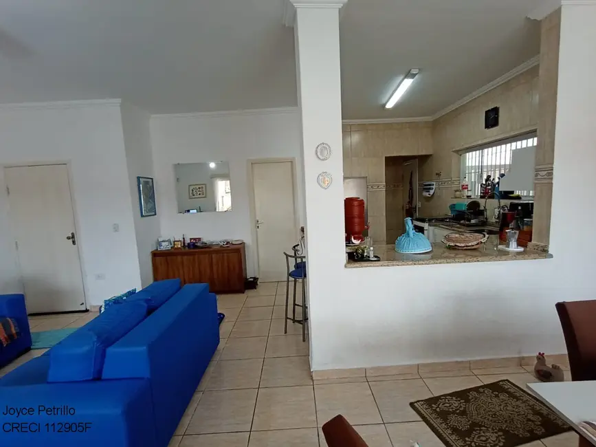 Casa com 3 quartos à venda, 157m2 em Peruibe - SP - imagem 5 Foto 5 de Casa com 3 quartos à venda, 157m2 em Peruibe - SP