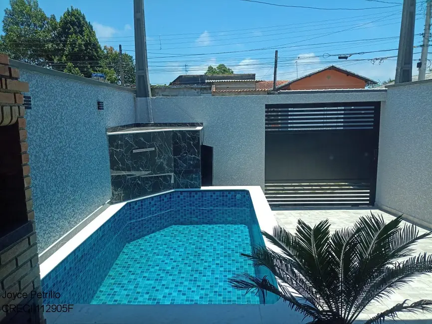 Casa com 2 quartos à venda, 72m2 em Peruibe - SP - imagem 3 Foto 3 de Casa com 2 quartos à venda, 72m2 em Peruibe - SP