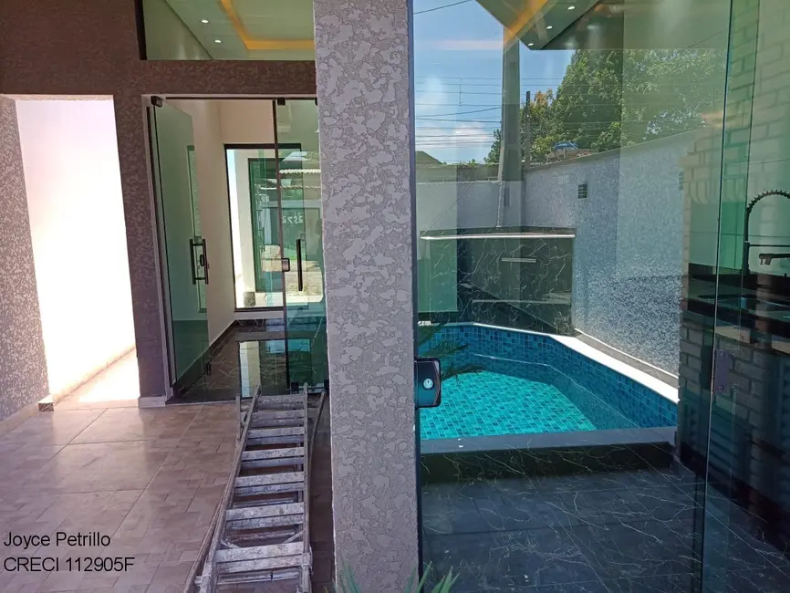 Casa com 2 quartos à venda, 72m2 em Peruibe - SP - imagem 2 Foto 2 de Casa com 2 quartos à venda, 72m2 em Peruibe - SP