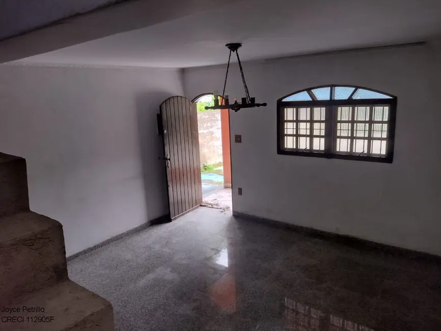 Casa com 2 quartos à venda, 260m2 em Peruibe - SP - imagem 3 Foto 3 de Casa com 2 quartos à venda, 260m2 em Peruibe - SP