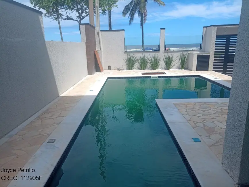 Casa com 4 quartos à venda, 160m2 em Peruibe - SP - imagem 8 Foto 8 de Casa com 4 quartos à venda, 160m2 em Peruibe - SP