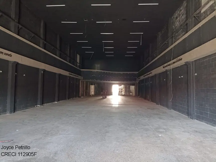 Foto 1 de Sala Comercial à venda e para alugar, 720m2 em Centro, Peruibe - SP