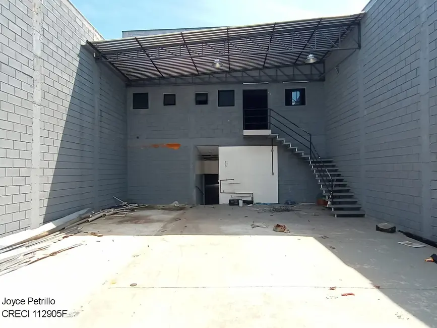 Sala Comercial à venda e para alugar, 720m2 em Centro, Peruibe - SP - imagem 8 Foto 8 de Sala Comercial à venda e para alugar, 720m2 em Centro, Peruibe - SP