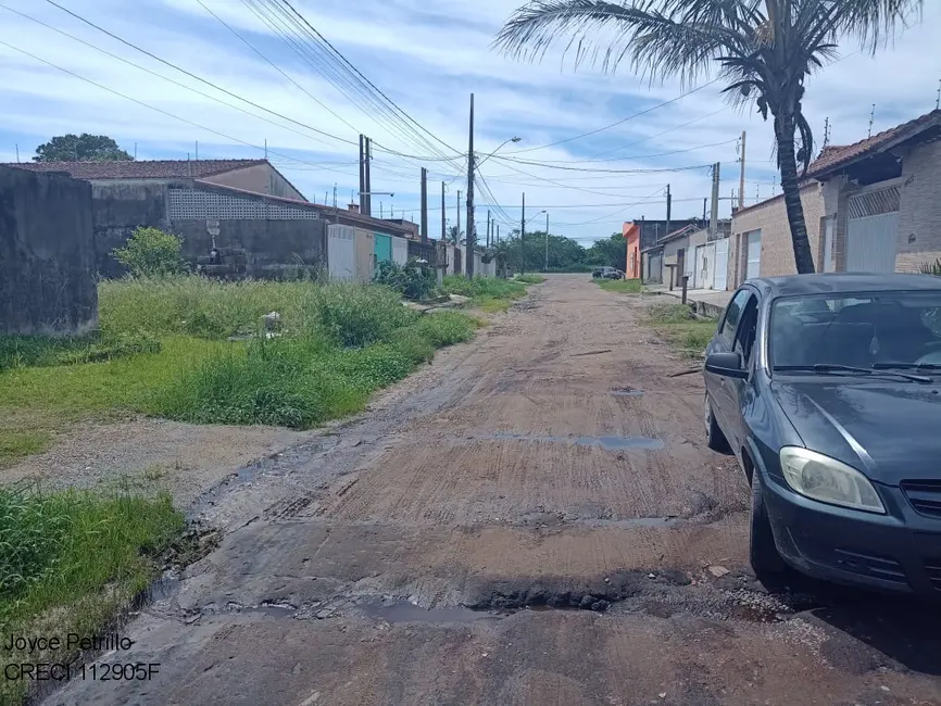 Foto 2 de Casa com 2 quartos à venda, 70m2 em Peruibe - SP