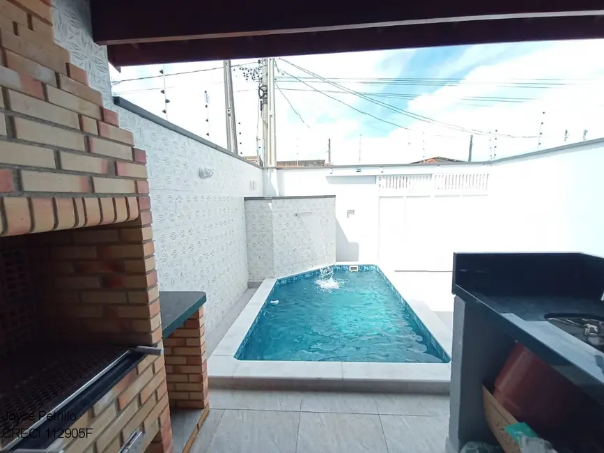 Casa com 2 quartos à venda, 70m2 em Peruibe - SP - imagem 6 Foto 6 de Casa com 2 quartos à venda, 70m2 em Peruibe - SP