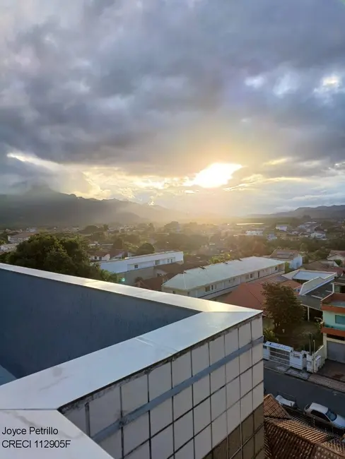 Foto 1 de Apartamento com 4 quartos à venda, 245m2 em Centro, Peruibe - SP
