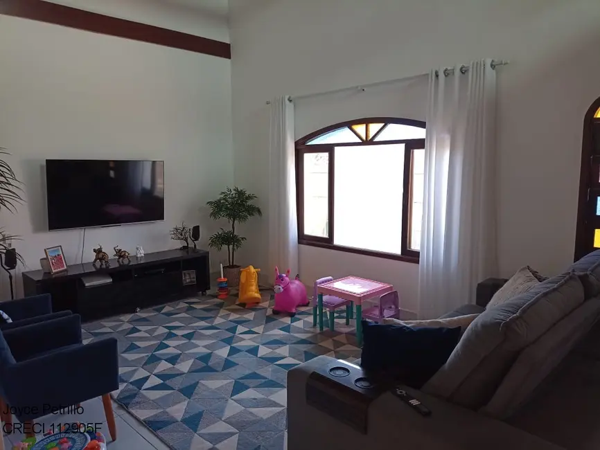 Casa com 3 quartos à venda, 170m2 em Peruibe - SP - imagem 6 Foto 6 de Casa com 3 quartos à venda, 170m2 em Peruibe - SP