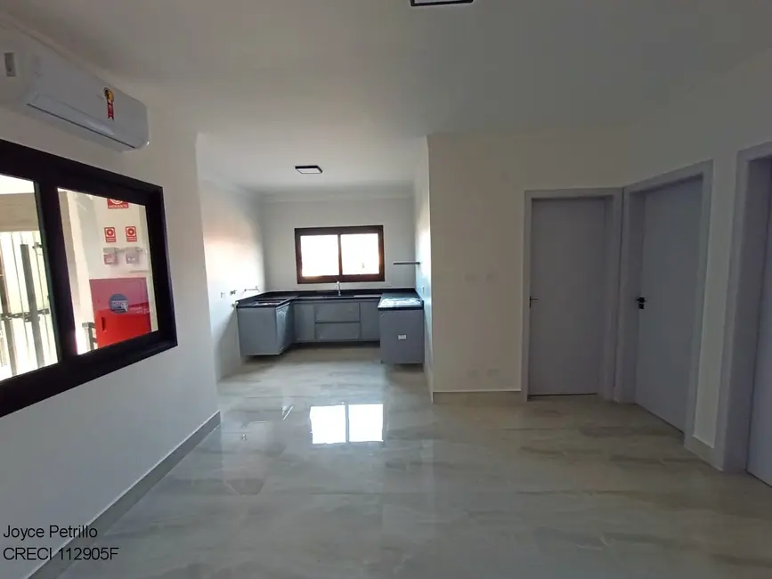 Foto 1 de Apartamento com 2 quartos para alugar, 45m2 em Peruibe - SP