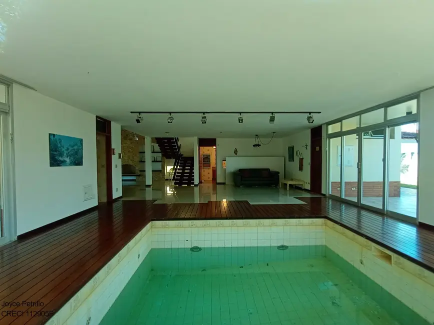 Casa com 3 quartos à venda e para alugar, 425m2 em Centro, Peruibe - SP - imagem 5 Foto 5 de Casa com 3 quartos à venda e para alugar, 425m2 em Centro, Peruibe - SP