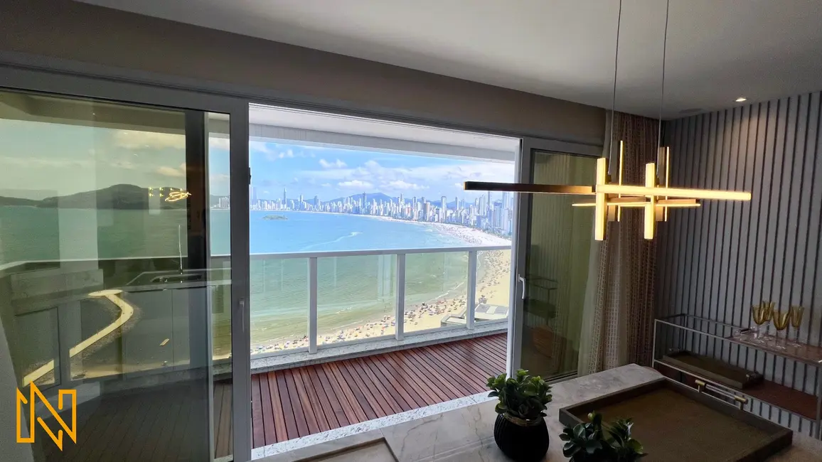 Apartamento com 3 quartos à venda, 183m2 em Pioneiros, Balneario Camboriu - SC - imagem 9 Foto 9 de Apartamento com 3 quartos à venda, 183m2 em Pioneiros, Balneario Camboriu - SC