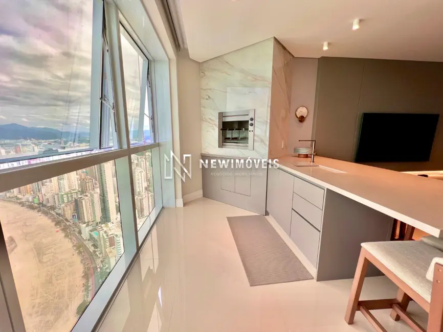 Foto 9 de Apartamento com 3 quartos à venda, 173m2 em Pioneiros, Balneario Camboriu - SC