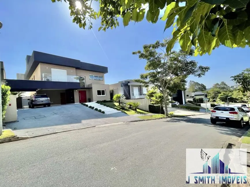 Casa com 4 quartos à venda, 316m2 em Moinho Velho, Cotia - SP - imagem 7 Foto 7 de Casa com 4 quartos à venda, 316m2 em Moinho Velho, Cotia - SP