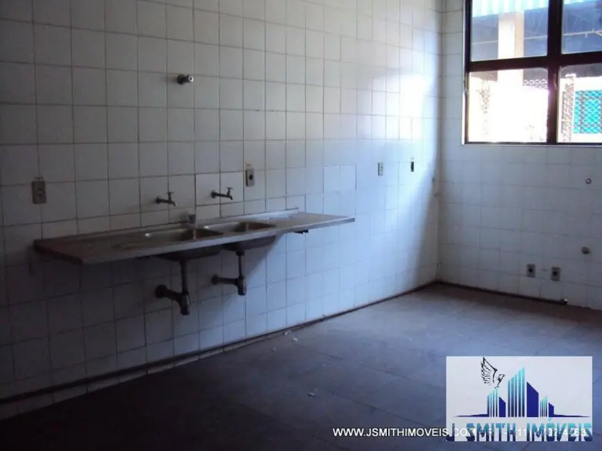 Foto 5 de Armazém / Galpão à venda, 5400m2 em Barueri - SP