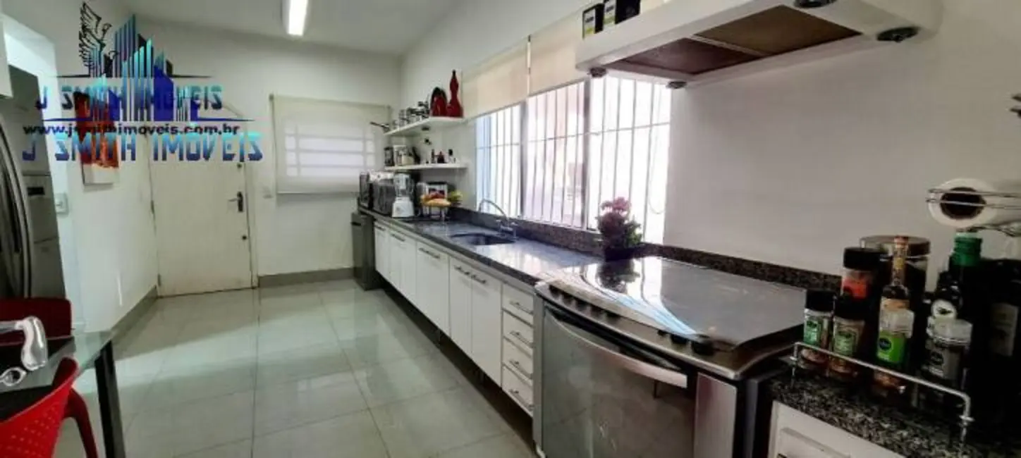 Foto 4 de Casa de Condomínio com 4 quartos à venda, 1500m2 em Algarve, Cotia - SP