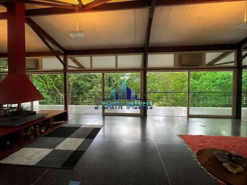 Foto 2 de Casa de Condomínio com 3 quartos à venda, 380m2 em Chácara do Refúgio, Carapicuiba - SP