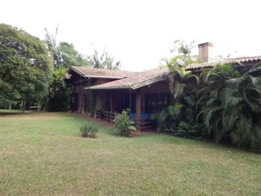 Foto 1 de Casa com 4 quartos à venda e para alugar, 722m2 em Granja Viana, Cotia - SP