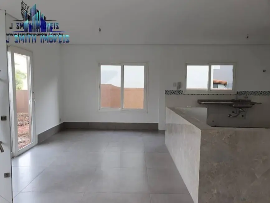 Foto 6 de Casa de Condomínio com 4 quartos à venda, 238m2 em Vila Santo Antônio, Cotia - SP