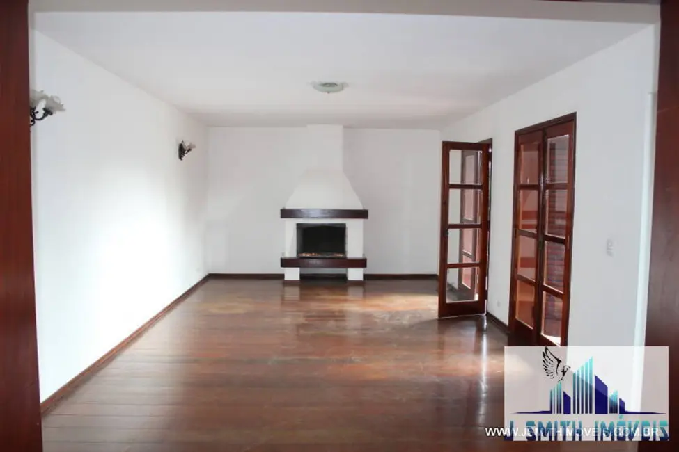 Casa com 4 quartos à venda, 633m2 em Granja Viana, Cotia - SP - imagem 3 Foto 3 de Casa com 4 quartos à venda, 633m2 em Granja Viana, Cotia - SP