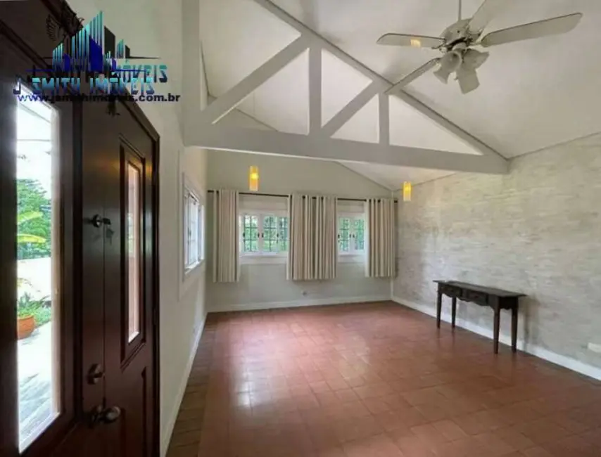 Casa com 4 quartos à venda, 800m2 em Vila Santo Antônio, Cotia - SP - imagem 8 Foto 8 de Casa com 4 quartos à venda, 800m2 em Vila Santo Antônio, Cotia - SP