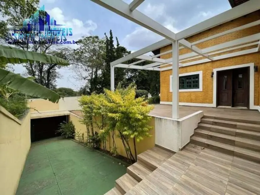 Casa com 4 quartos à venda, 800m2 em Vila Santo Antônio, Cotia - SP - imagem 6 Foto 6 de Casa com 4 quartos à venda, 800m2 em Vila Santo Antônio, Cotia - SP