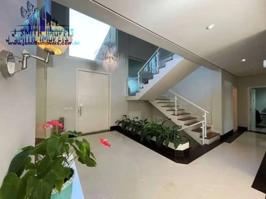 Casa com 5 quartos à venda, 610m2 em Vila Santo Antônio, Cotia - SP - imagem 7 Foto 7 de Casa com 5 quartos à venda, 610m2 em Vila Santo Antônio, Cotia - SP