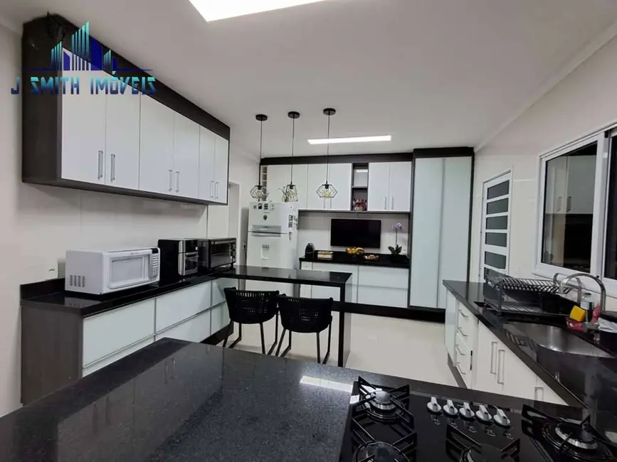 Foto 8 de Casa de Condomínio com 3 quartos à venda e para alugar, 379m2 em Transurb, Itapevi - SP