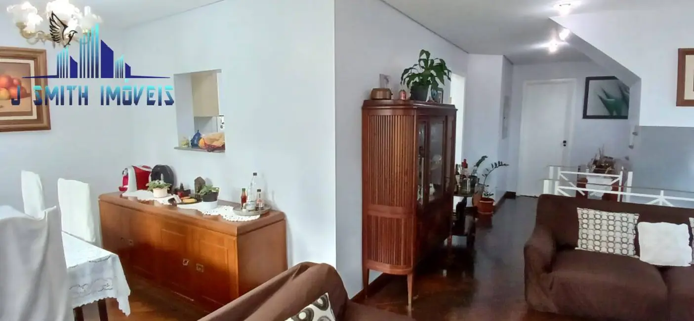 Casa com 4 quartos à venda, 178m2 em Jardim Lambreta, Cotia - SP - imagem 3 Foto 3 de Casa com 4 quartos à venda, 178m2 em Jardim Lambreta, Cotia - SP