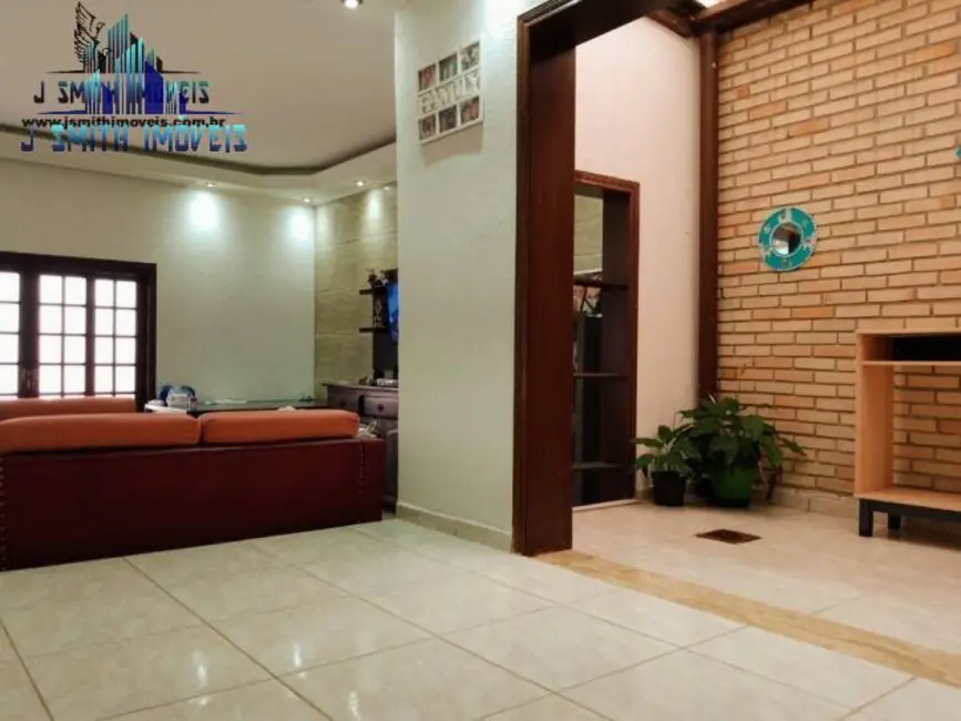 Foto 3 de Casa de Condomínio com 5 quartos à venda, 300m2 em Moinho Velho, Cotia - SP