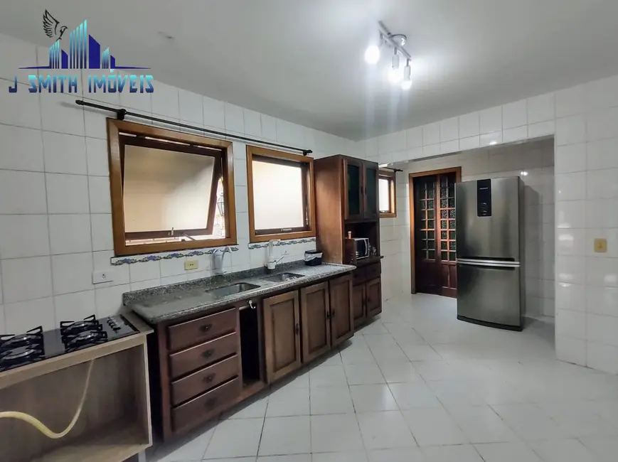 Casa de Condomínio com 3 quartos à venda, 226m2 em Petit Village, Cotia - SP - imagem 6 Foto 6 de Casa de Condomínio com 3 quartos à venda, 226m2 em Petit Village, Cotia - SP