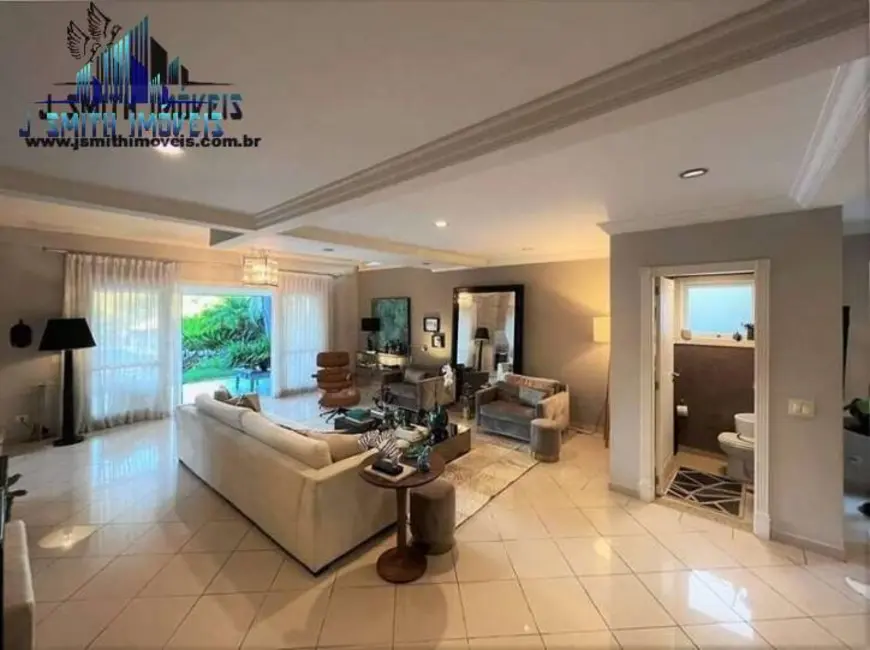 Casa com 4 quartos à venda, 496m2 em Vila Santo Antônio, Cotia - SP - imagem 7 Foto 7 de Casa com 4 quartos à venda, 496m2 em Vila Santo Antônio, Cotia - SP