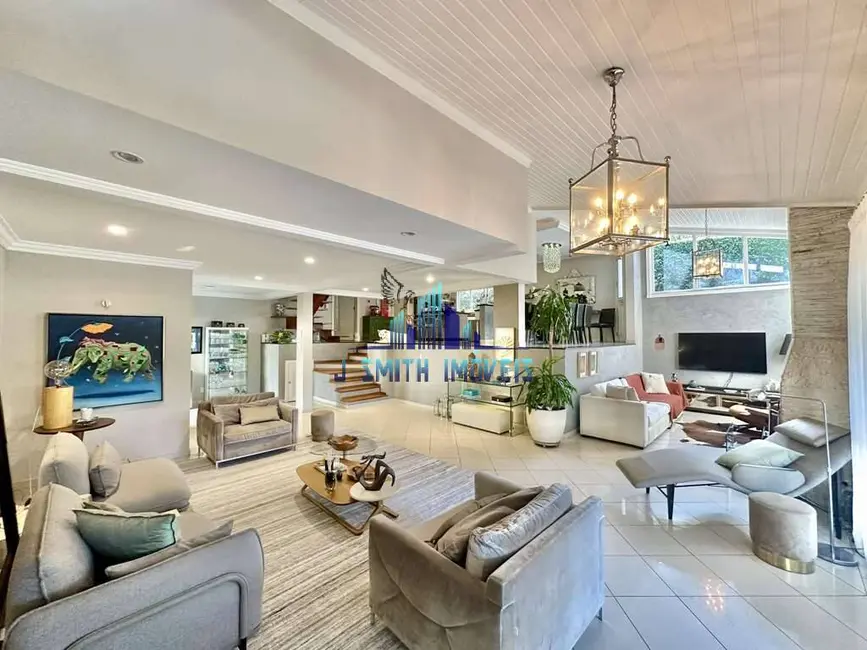 Foto 8 de Casa com 4 quartos à venda, 496m2 em Vila Santo Antônio, Cotia - SP