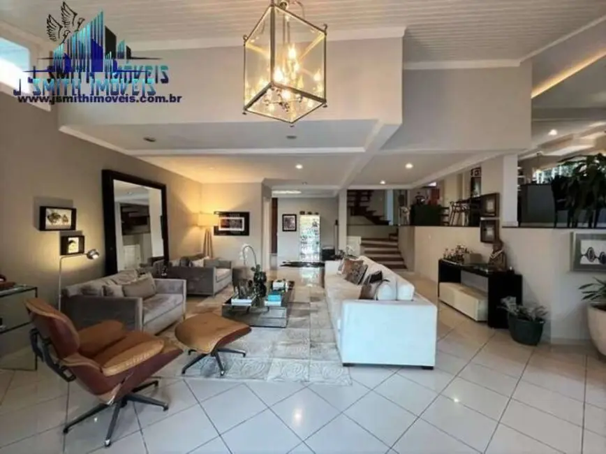 Casa com 4 quartos à venda, 496m2 em Vila Santo Antônio, Cotia - SP - imagem 9 Foto 9 de Casa com 4 quartos à venda, 496m2 em Vila Santo Antônio, Cotia - SP