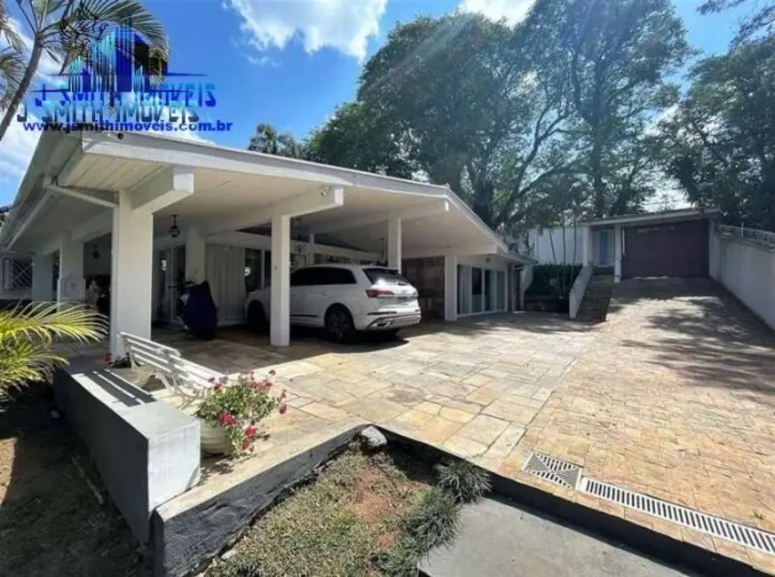 Foto 4 de Casa com 4 quartos à venda, 850m2 em Vila Santo Antônio, Cotia - SP