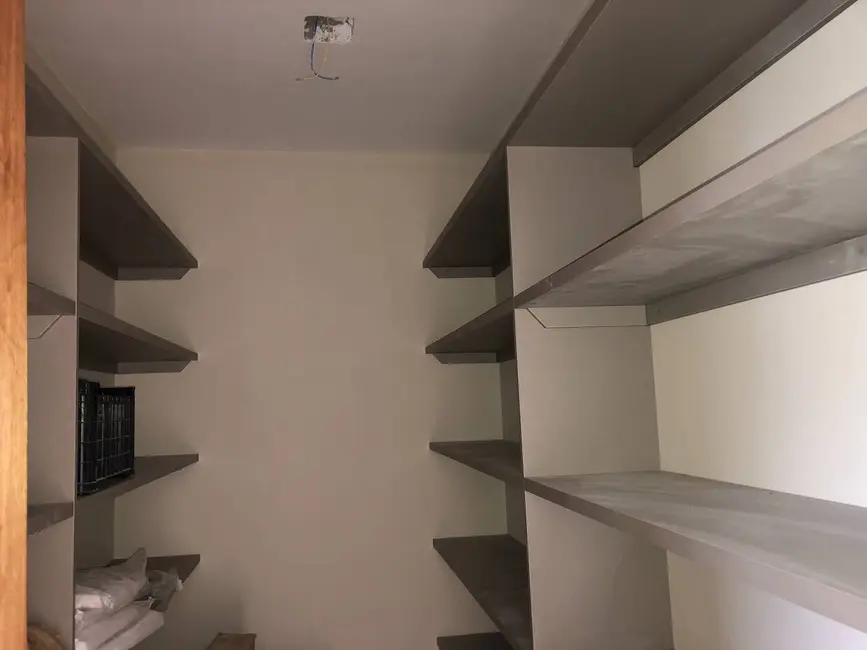 Foto 6 de Casa de Condomínio com 3 quartos para alugar, 398m2 em Vila Diva, Carapicuiba - SP